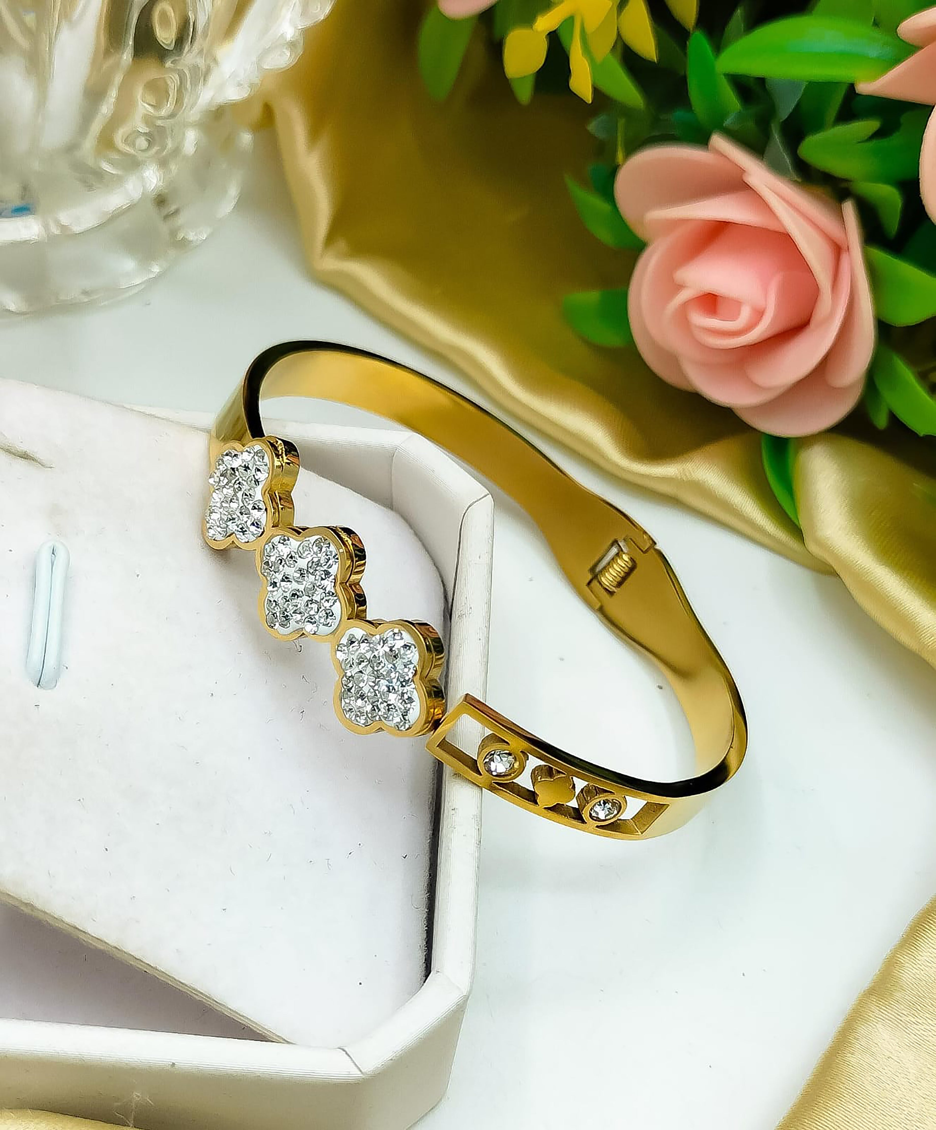 Four-Leaf Clover Diamond Bangles | STYLIZE FASHION