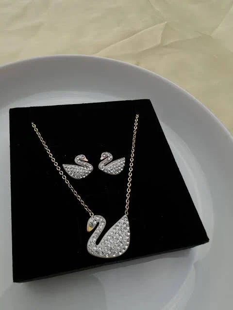 Sterling Silver Swan Necklace Set | STYLIZE FASHION